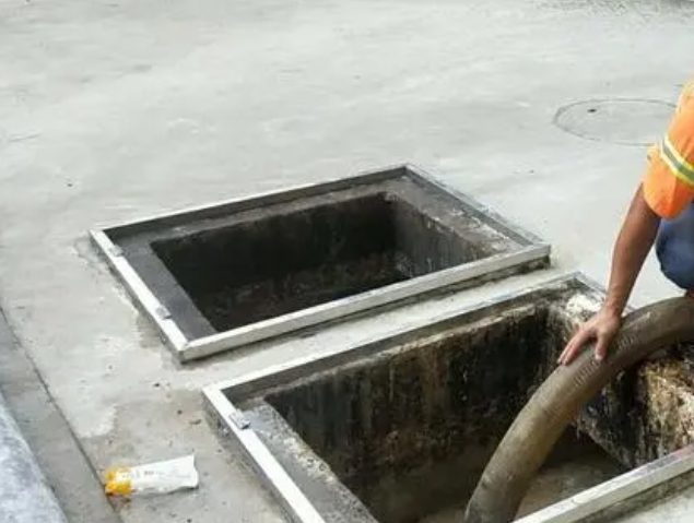 礼纪镇化粪池清理